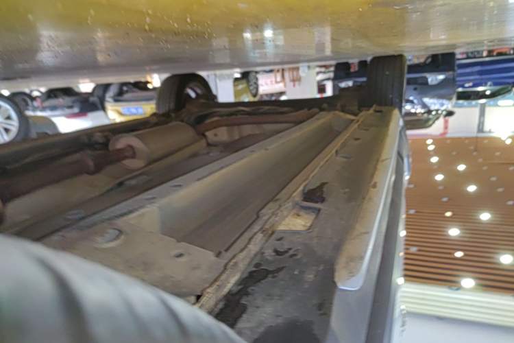 Used BAIC Senova X25 2015 1.5L manual Comfort trim level Right Side Sill