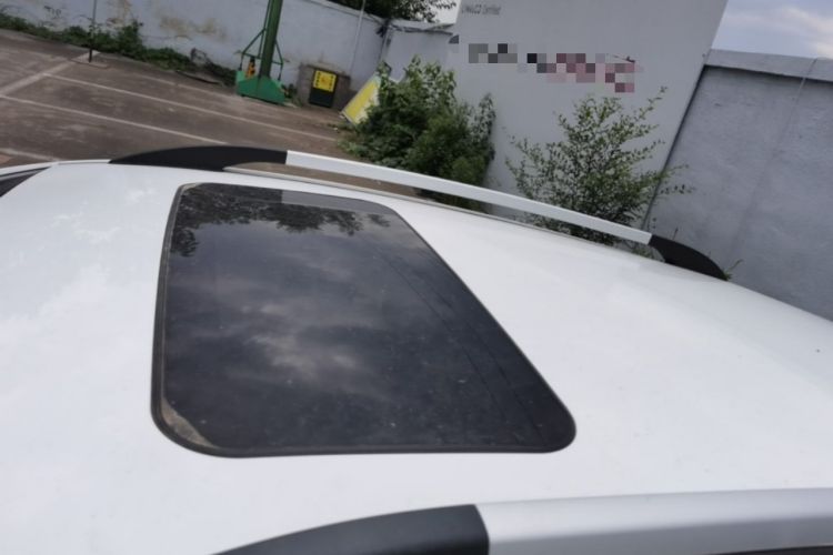 Used BAIC Senova X25 2015 1.5L Automatic Elite Model Roof