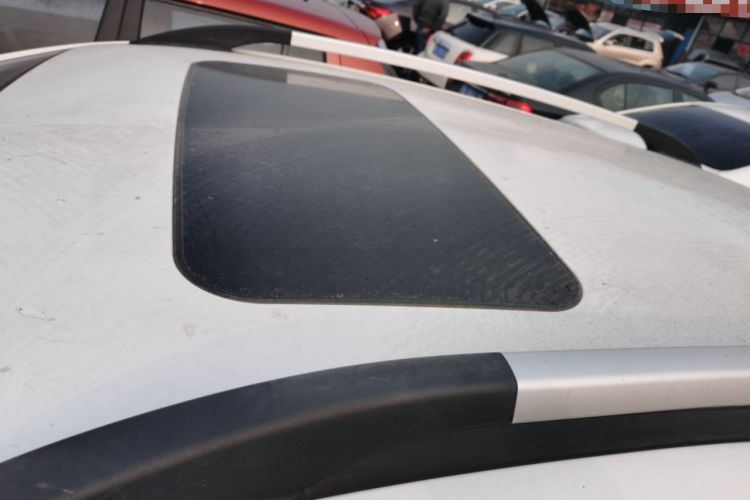 Used BAIC Senova X25 2015 1.5L Automatic Elite Model Roof