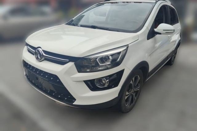 BAIC Senova X25 2015 1.5L Manual Elite Edition usado