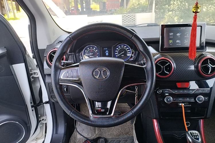 Used BAIC Senova X25 2015 1.5L Manual Elite Edition Steering Wheel
