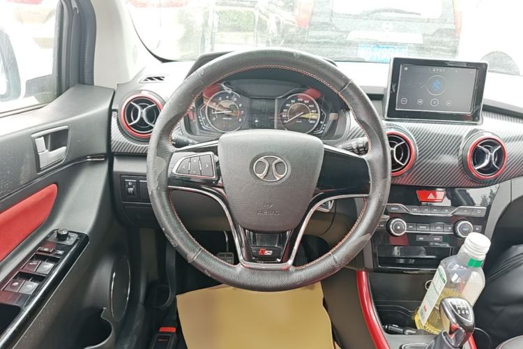 Used BAIC Senova X25 2015 1.5L manual Comfort trim level Steering Wheel