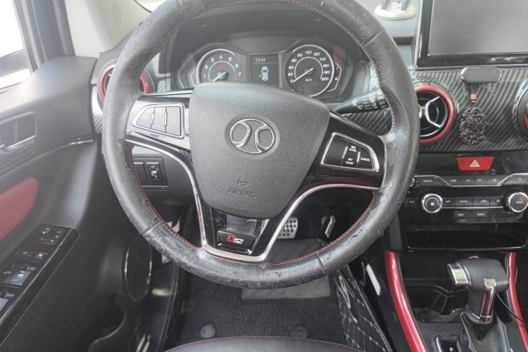 Used BAIC Senova X25 2015 1.5L Automatic Elite Model Steering Wheel