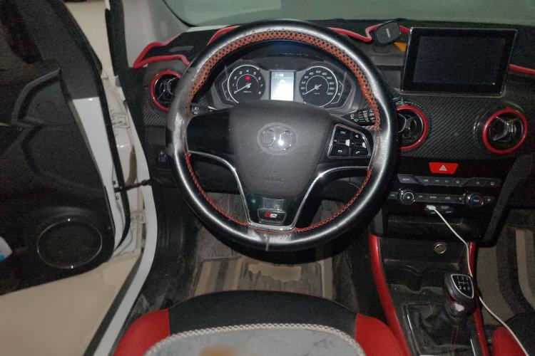 Used BAIC Senova X25 2015 1.5L Manual Elite Edition Steering Wheel