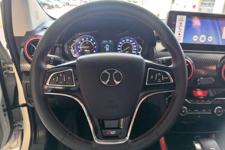 Used BAIC Senova X25 2015 1.5L Automatic Elite Model Steering Wheel