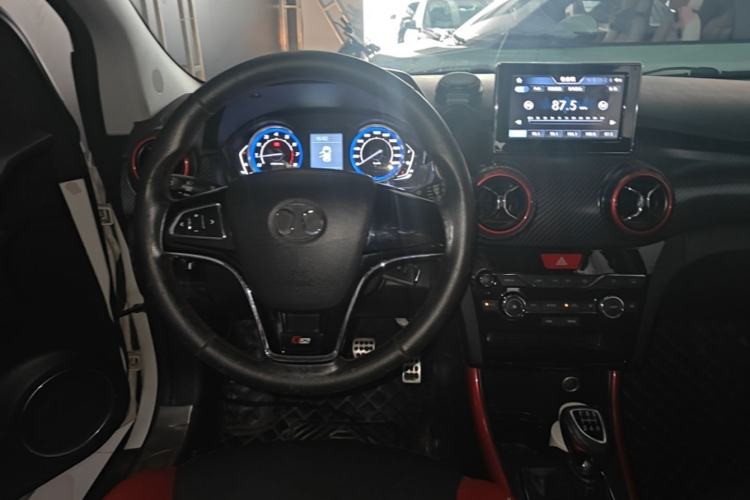 Used BAIC Senova X25 2015 1.5L Manual Elite Edition Steering Wheel