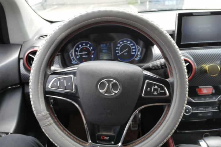 Used BAIC Senova X25 2015 1.5L Automatic Elite Model Steering Wheel