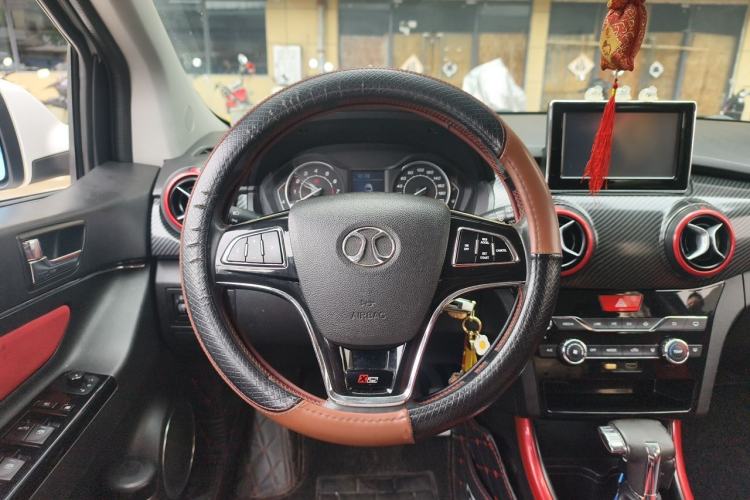 Used BAIC Senova X25 2015 1.5L Automatic Elite Model Steering Wheel