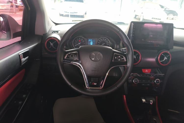 Used BAIC Senova X25 2015 1.5L Automatic Elite Model Steering Wheel