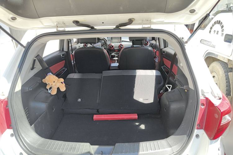 Used BAIC Senova X25 2015 1.5L Automatic Elite Model Trunk