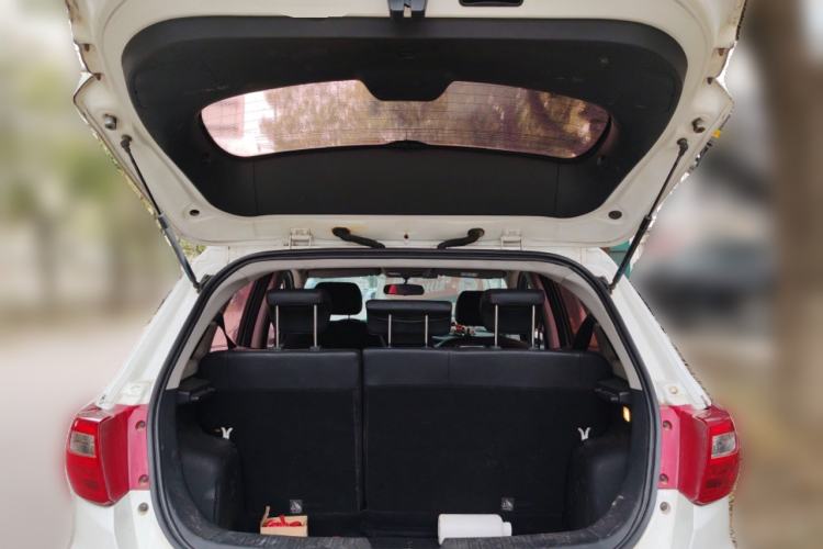 Used BAIC Senova X25 2015 1.5L Manual Elite Edition Trunk