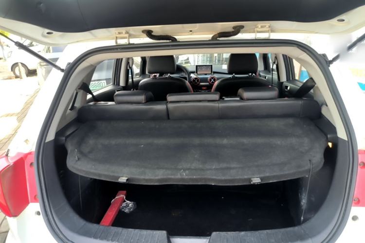 Used BAIC Senova X25 2015 1.5L manual Comfort trim level Trunk