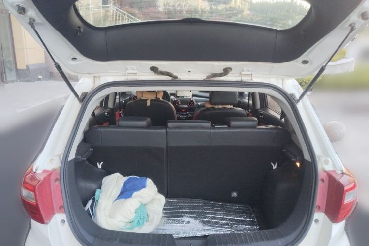 Used BAIC Senova X25 2015 1.5L Automatic Elite Model Trunk