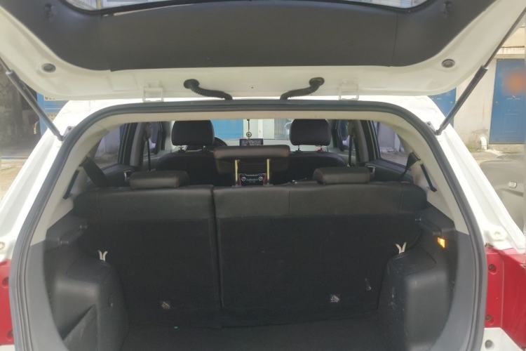 Used BAIC Senova X25 2015 1.5L Automatic Elite Model Trunk