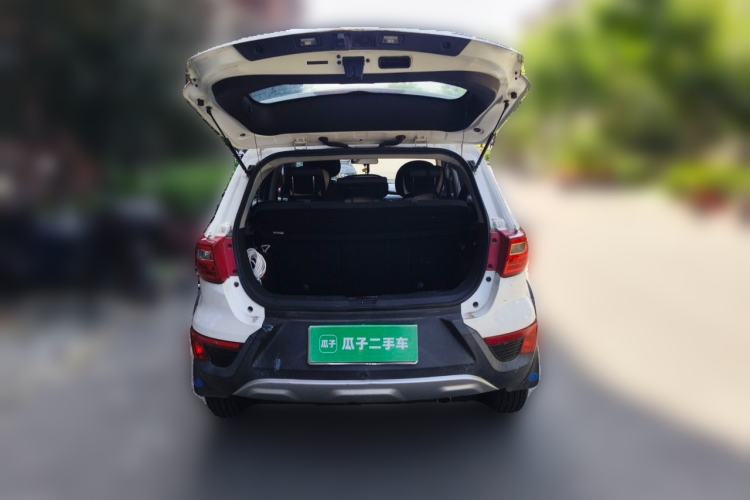 Used BAIC Senova X25 2015 1.5L Manual Elite Edition Trunk