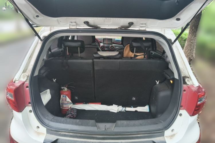 Used BAIC Senova X25 2015 1.5L Manual Elite Edition Trunk