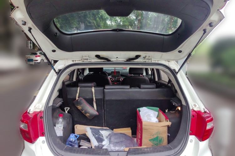 Used BAIC Senova X25 2015 1.5L Manual Elite Edition Trunk