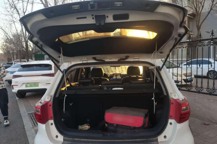 Used BAIC Senova X25 2015 1.5L Manual Elite Edition Trunk