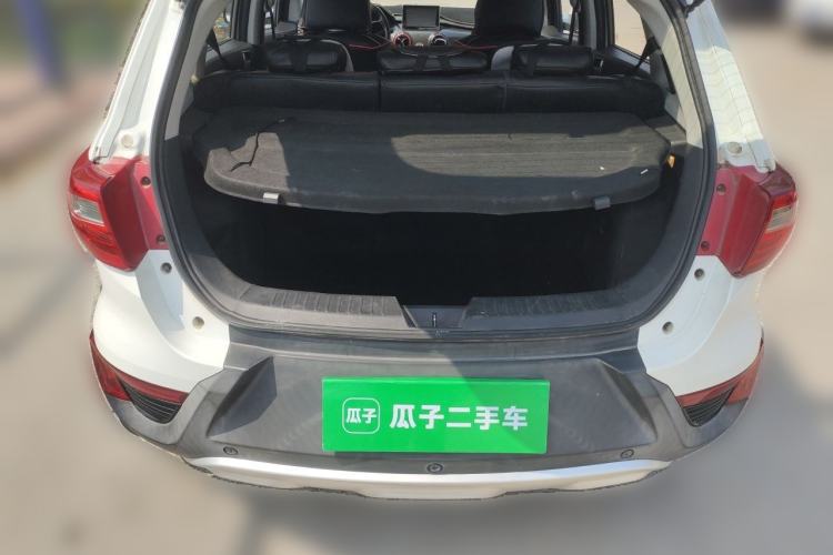 Used BAIC Senova X25 2015 1.5L Manual Elite Edition Trunk
