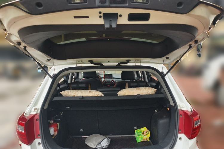 Used BAIC Senova X25 2015 1.5L Automatic Elite Model Trunk
