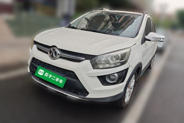 Used BAIC Senova X25 2015 1.5L manual Comfort trim level