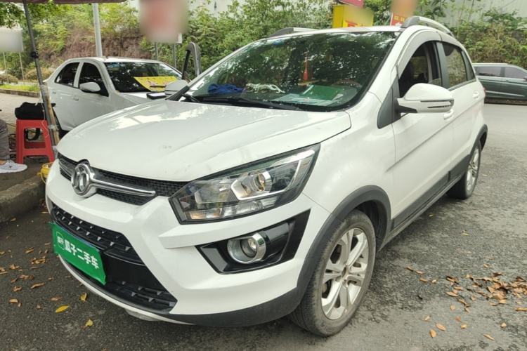 Ojetý BAIC Senova X25 2015 1.5L manual Comfort trim level Guazi used car, China used car export, Used car for sale, Used  cars, Cheapest cars for sale