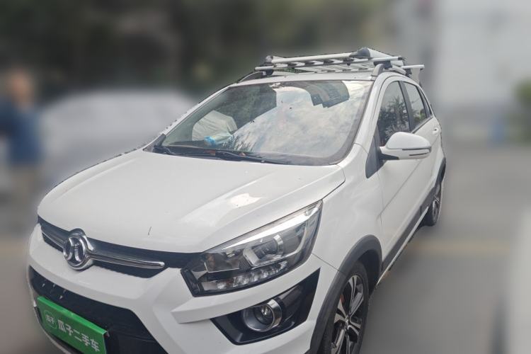 Used BAIC Senova X25 2015 1.5L Manual Elite Edition Guazi used car, China used car export, Used car for sale, Used  cars, Cheapest cars for sale