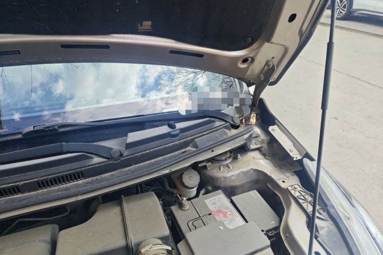 Used BAIC Senova X25 2015 1.5L Manual Elite Edition Engine Bay Left