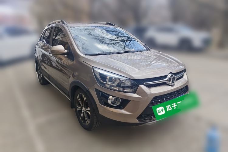 Used BAIC Senova X25 2015 1.5L Manual Elite Edition Front Right 45 Deg