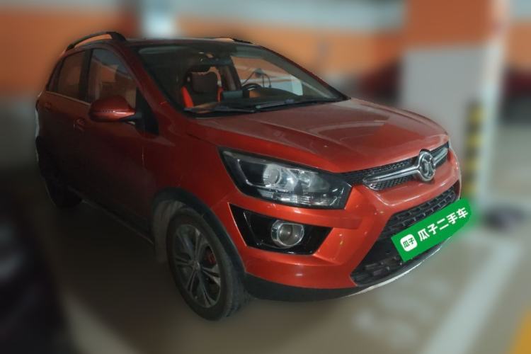 Used BAIC Senova X25 2015 1.5L Manual Elite Edition Front Right 45 Deg