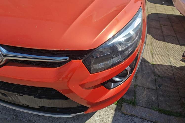 Used BAIC Senova X25 2015 1.5L Automatic Elite Model Left Front Headlight