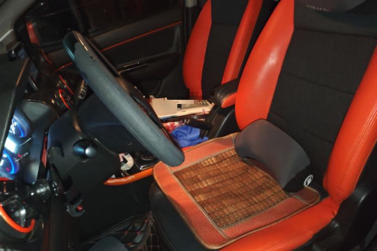 Used BAIC Senova X25 2015 1.5L Manual Elite Edition Left Front Seat