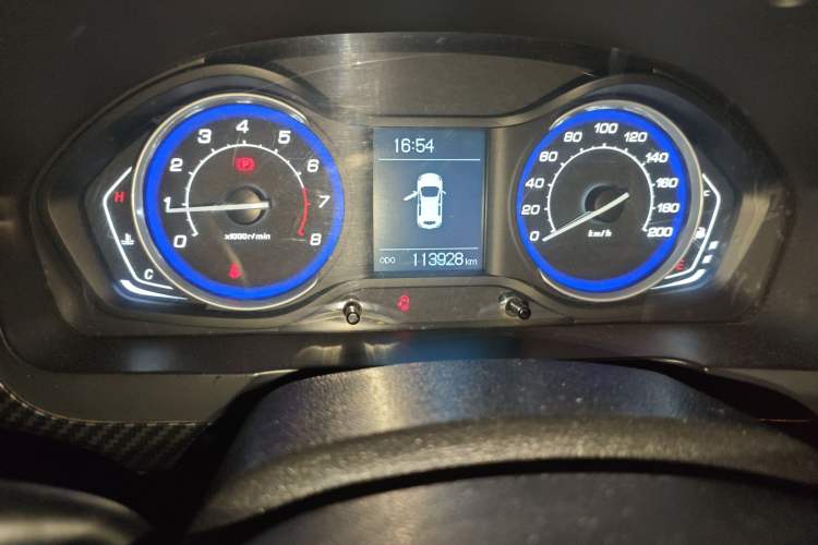 Used BAIC Senova X25 2015 1.5L Manual Elite Edition Odometer Close Up