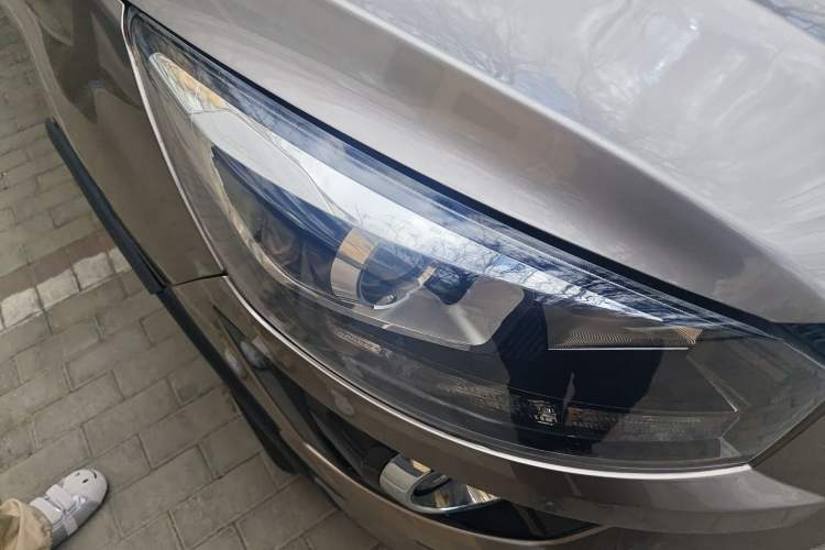 Used BAIC Senova X25 2015 1.5L Manual Elite Edition Right Front Headlight