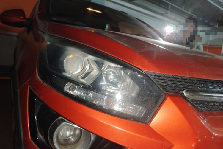 Used BAIC Senova X25 2015 1.5L Manual Elite Edition Right Front Headlight