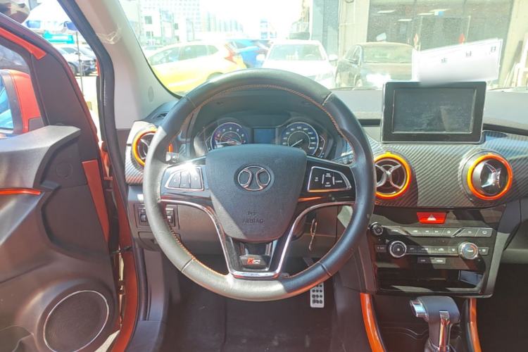 Used BAIC Senova X25 2015 1.5L Automatic Elite Model Steering Wheel