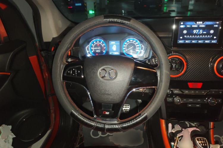 Used BAIC Senova X25 2015 1.5L Manual Elite Edition Steering Wheel