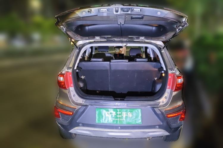 Used BAIC Senova X25 2015 1.5L Manual Elite Edition Trunk