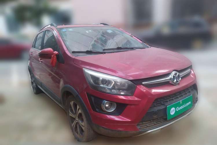 Used BAIC Senova X25 2017 1.5L Automatic Elite Navigation Edition Front Right 45 Deg