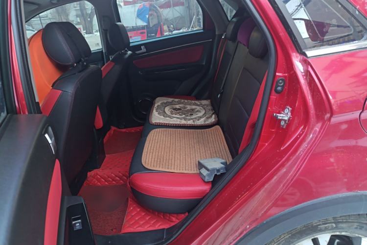 Used BAIC Senova X25 2017 1.5L Automatic Elite Navigation Edition Left Rear Seat