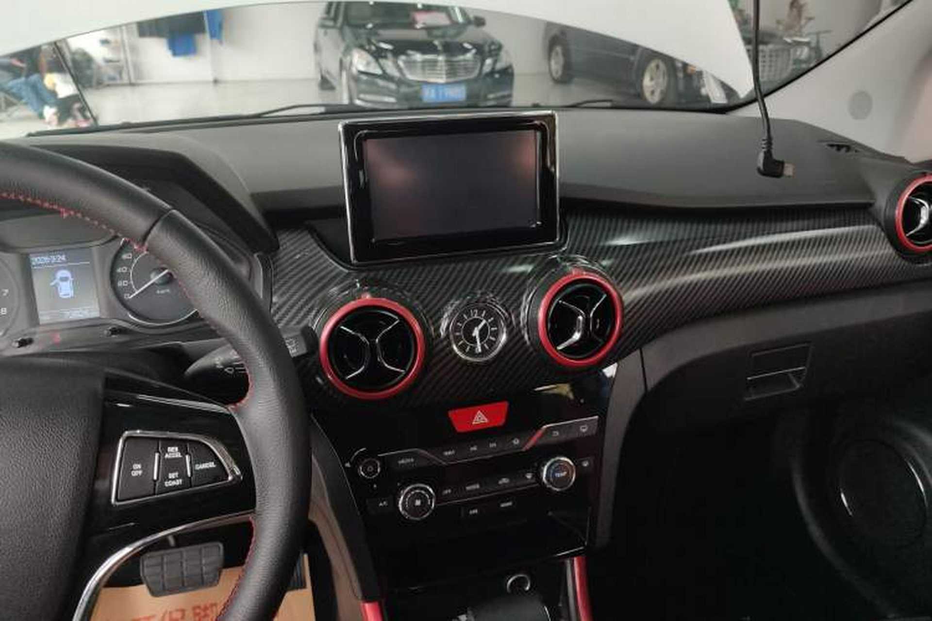 Used BAIC Senova X25 2017 1.5L Automatic Elite Navigation Edition Audio And AC Panel