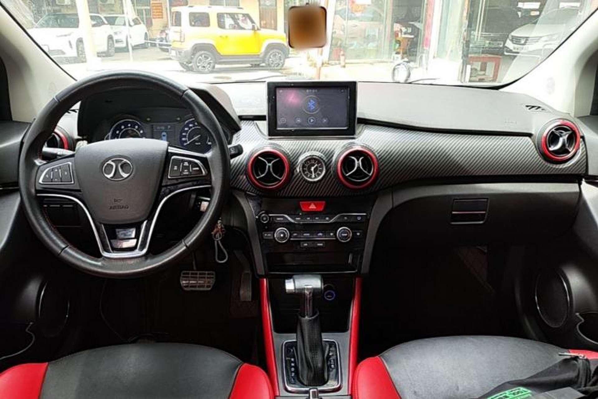 Used BAIC Senova X25 2017 1.5L Automatic Elite Navigation Edition Center Console