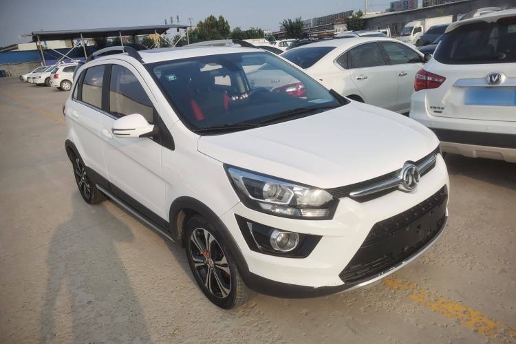 Used BAIC Senova X25 2017 1.5L Automatic Elite Navigation Edition Exterior 2