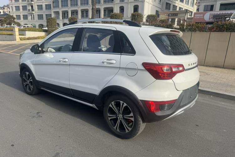 Used BAIC Senova X25 2017 1.5L Automatic Elite Navigation Edition Exterior 3