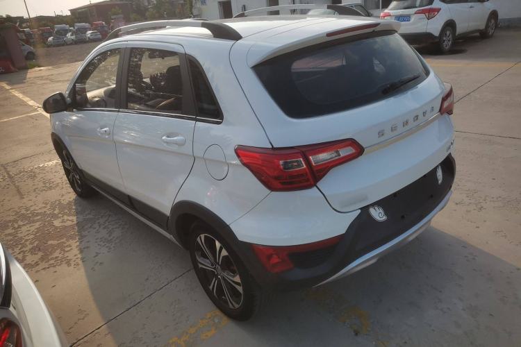 Used BAIC Senova X25 2017 1.5L Automatic Elite Navigation Edition Exterior 6