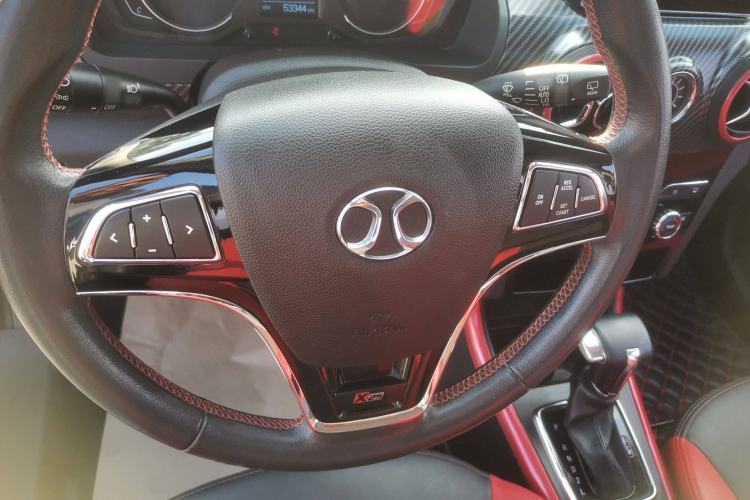 Used BAIC Senova X25 2017 1.5L Automatic Elite Navigation Edition Interior 6