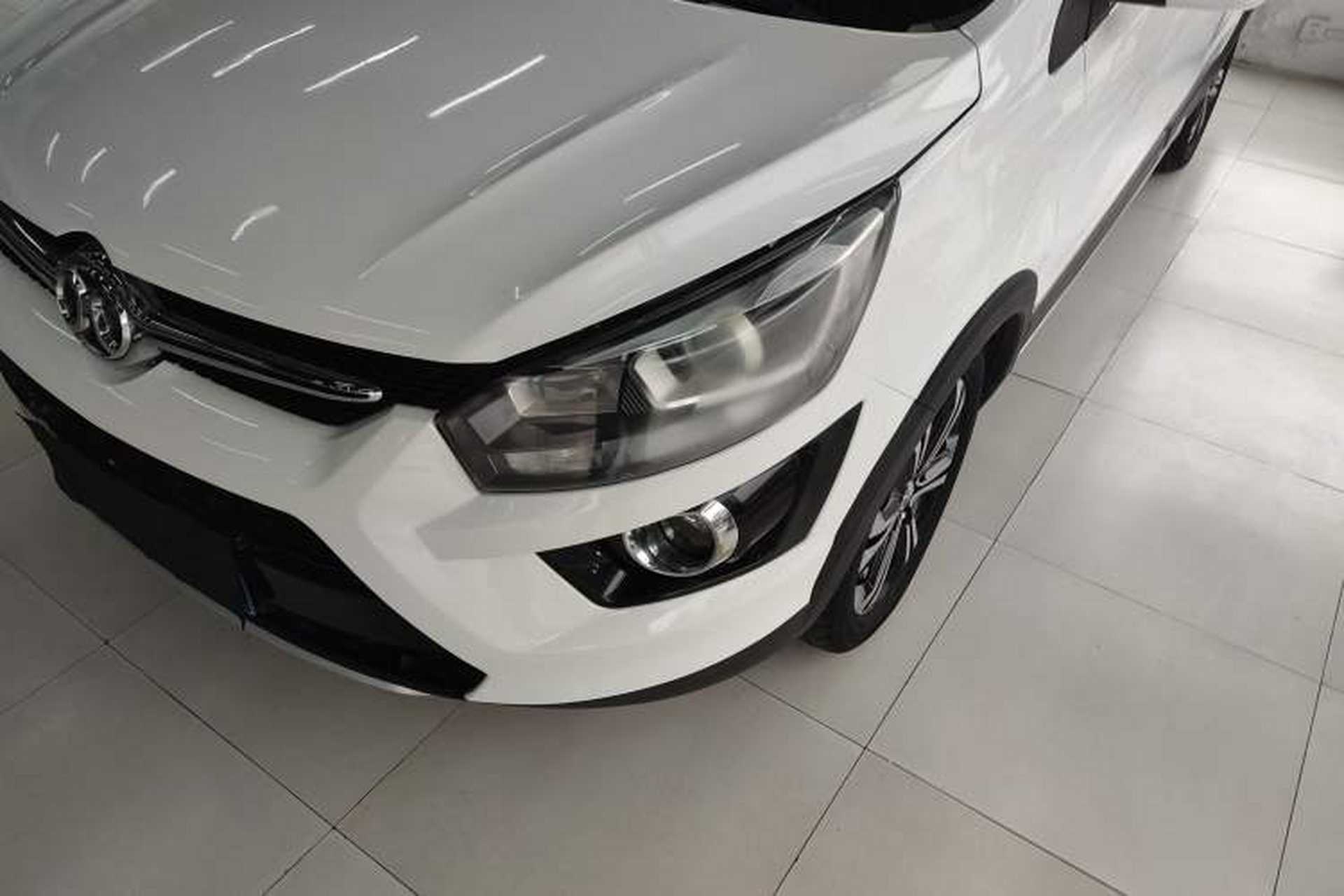 Used BAIC Senova X25 2017 1.5L Automatic Elite Navigation Edition Left Front Headlight