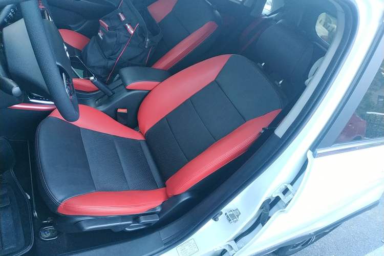 Used BAIC Senova X25 2017 1.5L Automatic Elite Navigation Edition Left Front Seat