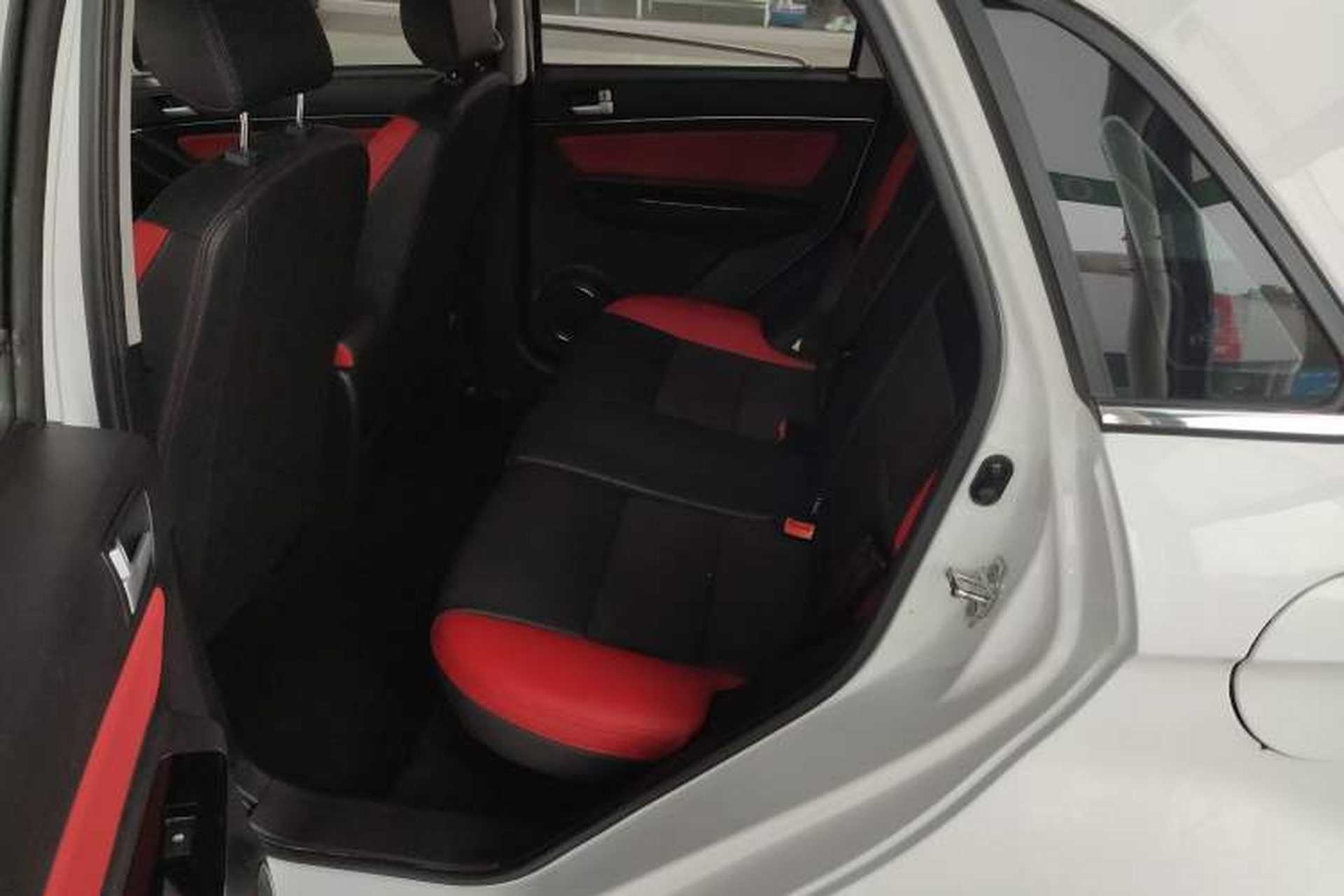 Used BAIC Senova X25 2017 1.5L Automatic Elite Navigation Edition Left Rear Seat