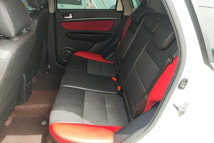 Used BAIC Senova X25 2017 1.5L Automatic Elite Navigation Edition Left Rear Seat